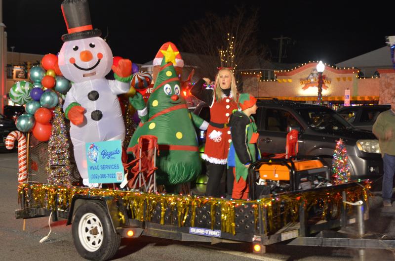 Rehoboth’s Hometown Christmas Parade brightens downtown Cape Gazette